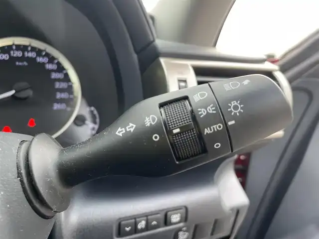 レクサス ＩＳ 300h 石川県 2015(平27)年 7.6万km レッドマイカクリスタルシャイン ワンオーナー/純正メモリーナビ/純正CD/DVD/フルセグTV/バックカメラ/LEDヘッドライト/ETC/ハーフレザーシート/シートヒーター/クルーズコントロール/スマートキー/プッシュスタート/電動ミラー/純正アルミホイール/保証書