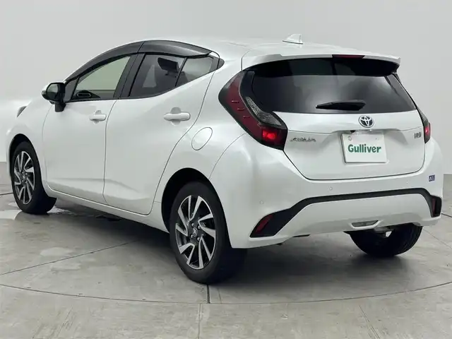 トヨタ アクア G 愛知県 2021(令3)年 6.7万km プラチナホワイトパールマイカ 純正7インチディスプレイオーディオ/　　・Bluetooth対応/USBポート/バックカメラ/ビルトインETC/本革巻ステアリングリモコン/ステアリングヒーター/ハーフレザーシート/パワーシート（D席）/シートヒーター（前席）/純正16インチアルミホイール/LEDヘッドライト/電動格納ウィンカーミラー/トヨタセーフティセンス/　　・プリクラッシュセーフティ/　　・レーンディバーチャーアラート/　　・レーントレーシングアシスト/　　・レーダークルーズコントロール/　　・ロードサインアシスト/　　・オートマチックハイビーム/クリアランスソナー/スマートキー