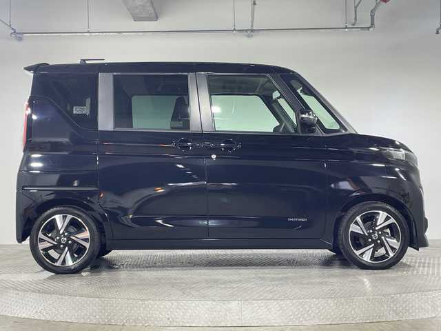 日産 ルークス HWS X プロパイロットED 神奈川県 2023(令5)年 3.6万km ブラック プロパイロット/・インテリジェント エマージェンシーブレーキ/・踏み間違い衝突防止アシスト/・インテリジェント LI＋LDW/・インテリジェント FCW/・ハイビームアシスト/アダプティブLEDヘッドライトシステム/・インテリジェント アラウンドビューモニター/・インテリジェント DA/純正ナビ/・BT/フルセグTV/USB/AUX/AM/FM/インテリジェントアラウンドビューモニター/電動サイドブレーキ/オートホールド/両側電動スライドドア/アイドリングストップ機能/ステアリングスイッチ/Autoライト/LEDヘッドライト/フォグランプ/ビルトインETC/自動防眩ミラー/SOSコール/シートリフター/電動格納ミラー/ウィンカーミラー/コーナーセンサー/純正フロアマット/純正アルミホイール
