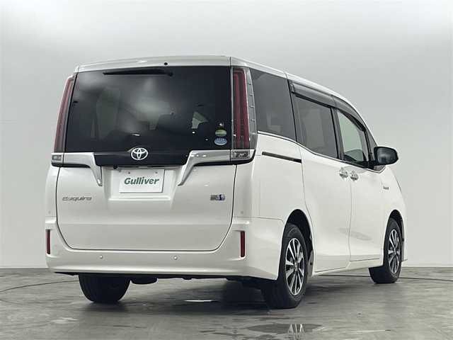 トヨタ エスクァイア ハイブリッド Gi 福島県 2019(平31)年 5.8万km ホワイトパールクリスタルシャイン トヨタセーフティセンス/・プリクラッシュブレーキ/・レーンキープアシスト/・オートマチックハイビーム/純正SDナビ/型番:NSZT-Y68T/・AM/FM/CD/DVD/BT/フルセグTV/・全方位/フロント/バック/サイドカメラ/・ETC/・前後ドライブレコーダー/クルーズコントロール/両側パワースライドドア/プッシュスタート/・スマートキー/レザーシート/・キャプテンシート/・チップアップシート/・ウォークスルー/LEDヘッドライト/・オートライト/アイドリングストップ/純正フロアマット/ドアバイザー