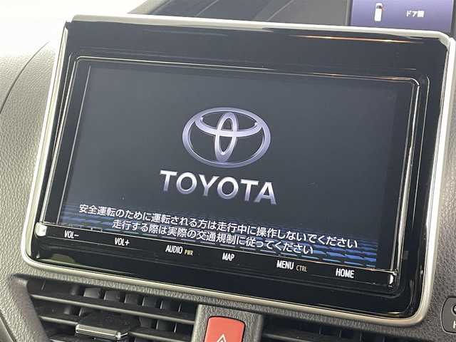 トヨタ エスクァイア ハイブリッド Gi 福島県 2019(平31)年 5.8万km ホワイトパールクリスタルシャイン トヨタセーフティセンス/・プリクラッシュブレーキ/・レーンキープアシスト/・オートマチックハイビーム/純正SDナビ/型番:NSZT-Y68T/・AM/FM/CD/DVD/BT/フルセグTV/・全方位/フロント/バック/サイドカメラ/・ETC/・前後ドライブレコーダー/クルーズコントロール/両側パワースライドドア/プッシュスタート/・スマートキー/レザーシート/・キャプテンシート/・チップアップシート/・ウォークスルー/LEDヘッドライト/・オートライト/アイドリングストップ/純正フロアマット/ドアバイザー