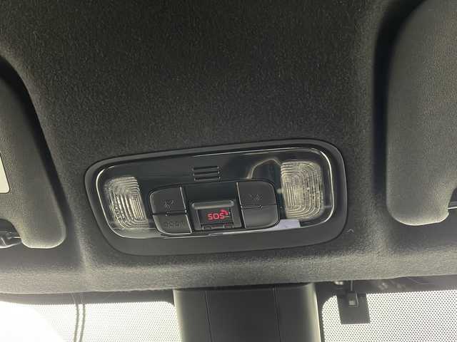 トヨタ ヤリス ハイブリッド Z 栃木県 2020(令2)年 3.1万km センシュアルレッドマイカ Toyota Safety Sense/・プリクラッシュセーフティ/・レーントレーシングアシスト/・レーダークルーズコントロール/・オートマチックハイビーム/純正ディスプレイオーディオ/USB/Bluetooth/Miracast/バックカメラ/三眼LEDヘッドライト/ビルトインETC/アイドリングストップ/横滑り防止装置/プッシュスタート/スマートキー/社外15インチAW