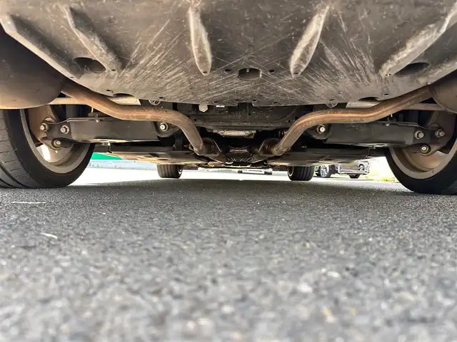 レクサス ＲＣ 300h Fスポーツ 宮城県 2018(平30)年 5.3万km ホワイトノーヴァガラスフレーク セーフティシステムプラス/・プリクラッシュセーフティ/・レーンディパーチャーアラート/・オートマチックハイビーム/・レーダークルーズコントロール/純正ナビ/・CD/DVD/・Bluetooth/・フルセグTV/バックカメラ/ビルトインETC2.0/ドライブレコーダー/本革シート/シートヒーター／ベンチレーション/パワーシート（運転席メモリー機能付）/ステアリングヒーター/革巻きステアリング/ステアリングスイッチ/パドルシフト/LEDヘッドランプ/フォグランプ/オートライト/スマートキー＆プッシュスタート/電動格納ミラー/純正19インチAW/純正フロアマット/W/サイド/カーテンエアバッグ