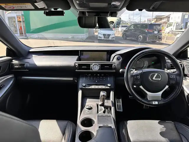レクサス ＲＣ 300h Fスポーツ 宮城県 2018(平30)年 5.3万km ホワイトノーヴァガラスフレーク セーフティシステムプラス/・プリクラッシュセーフティ/・レーンディパーチャーアラート/・オートマチックハイビーム/・レーダークルーズコントロール/純正ナビ/・CD/DVD/・Bluetooth/・フルセグTV/バックカメラ/ビルトインETC2.0/ドライブレコーダー/本革シート/シートヒーター／ベンチレーション/パワーシート（運転席メモリー機能付）/ステアリングヒーター/革巻きステアリング/ステアリングスイッチ/パドルシフト/LEDヘッドランプ/フォグランプ/オートライト/スマートキー＆プッシュスタート/電動格納ミラー/純正19インチAW/純正フロアマット/W/サイド/カーテンエアバッグ