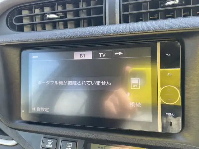 トヨタ アクア G 石川県 2014(平26)年 7.1万km パール 純正メモリーナビ/純正CD/DVD/フルセグTV/バックカメラ/ETC/スマートキー/プッシュスタート/電動ミラー/モデリスタエアロ/モデリスタマフラー/社外アルミホイール/ステアリングスイッチ/保証書