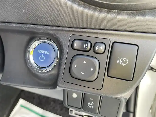 トヨタ アクア G 石川県 2014(平26)年 7.1万km パール 純正メモリーナビ/純正CD/DVD/フルセグTV/バックカメラ/ETC/スマートキー/プッシュスタート/電動ミラー/モデリスタエアロ/モデリスタマフラー/社外アルミホイール/ステアリングスイッチ/保証書