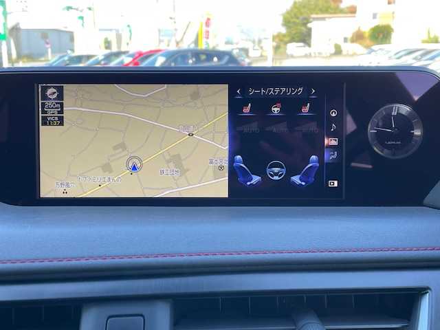 レクサス ＵＸ 250h Fスポーツ 静岡県 2019(令1)年 6万km ホワイトノーヴァガラスフレーク ●純正ナビ/（フルセグ/CD/DVD/Bluetooth）/●全方位カメラ/●アダプティブクルーズコントロール/●プリクラッシュセーフティー/●レーントレーシングアシスト/●後方クリアランスソナー/●インテリジェントパーキングアシスト/●ブラインドスポットモニター/●電動サイドパーキング/●オートブレーキホールド/●LEDヘッドライト/●オートライト/●オートマチックハイビーム/●フォグランプ/●革巻きステアリング/●ステアリングスイッチ/●パドルシフト/●ステアリングヒーター/●電動格納ウインカーミラー/●運転席＆助手席パワーシート/●運転席＆助手席シートヒーター/●運転席シートメモリー/●ETC/●純正フロアマット/●ドアバイザー/●前方ドライブレコーダー/●ISOFIX/●プッシュスタート/●スマートキー/●純正18インチアルミホイール/●W+サイド+カーテンSRS+ABS