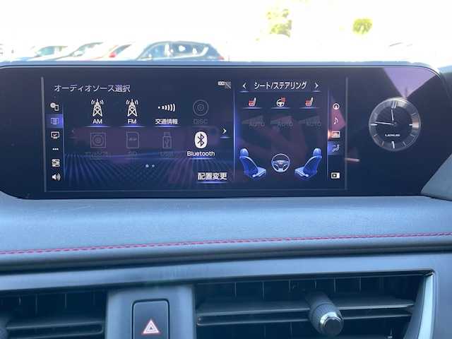 レクサス ＵＸ 250h Fスポーツ 静岡県 2019(令1)年 6万km ホワイトノーヴァガラスフレーク ●純正ナビ/（フルセグ/CD/DVD/Bluetooth）/●全方位カメラ/●アダプティブクルーズコントロール/●プリクラッシュセーフティー/●レーントレーシングアシスト/●後方クリアランスソナー/●インテリジェントパーキングアシスト/●ブラインドスポットモニター/●電動サイドパーキング/●オートブレーキホールド/●LEDヘッドライト/●オートライト/●オートマチックハイビーム/●フォグランプ/●革巻きステアリング/●ステアリングスイッチ/●パドルシフト/●ステアリングヒーター/●電動格納ウインカーミラー/●運転席＆助手席パワーシート/●運転席＆助手席シートヒーター/●運転席シートメモリー/●ETC/●純正フロアマット/●ドアバイザー/●前方ドライブレコーダー/●ISOFIX/●プッシュスタート/●スマートキー/●純正18インチアルミホイール/●W+サイド+カーテンSRS+ABS