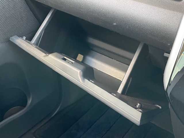 ダイハツ タント カスタム X SA 静岡県 2014(平26)年 10.1万km パール 登録時走行距離１００６３３ｋｍ/プッシュスタート/パワーステアリング/パワーウインドウ/AAC/Bluetooth接続/ETC/バックカメラ/SDナビ/ワンセグ/純正フロアマット/フルフラットシート/ベンチシート/両側パワースライドドア/純正アルミホイール/ホイールABS/横滑り防止装置/盗難防止装置/オートライト/LEDヘッドライト/フォグランプ/純正ドアバイザー/DVD/SD・AM/FM/TV/Bluetooth接続/AUX/iPad