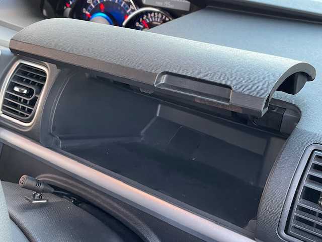 ダイハツ タント カスタム X SA 静岡県 2014(平26)年 10.1万km パール 登録時走行距離１００６３３ｋｍ/プッシュスタート/パワーステアリング/パワーウインドウ/AAC/Bluetooth接続/ETC/バックカメラ/SDナビ/ワンセグ/純正フロアマット/フルフラットシート/ベンチシート/両側パワースライドドア/純正アルミホイール/ホイールABS/横滑り防止装置/盗難防止装置/オートライト/LEDヘッドライト/フォグランプ/純正ドアバイザー/DVD/SD・AM/FM/TV/Bluetooth接続/AUX/iPad