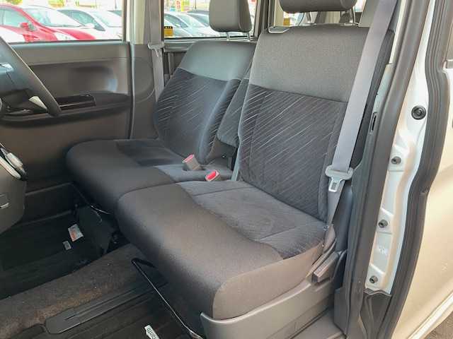 ダイハツ タント カスタム X SA 静岡県 2014(平26)年 10.1万km パール 登録時走行距離１００６３３ｋｍ/プッシュスタート/パワーステアリング/パワーウインドウ/AAC/Bluetooth接続/ETC/バックカメラ/SDナビ/ワンセグ/純正フロアマット/フルフラットシート/ベンチシート/両側パワースライドドア/純正アルミホイール/ホイールABS/横滑り防止装置/盗難防止装置/オートライト/LEDヘッドライト/フォグランプ/純正ドアバイザー/DVD/SD・AM/FM/TV/Bluetooth接続/AUX/iPad