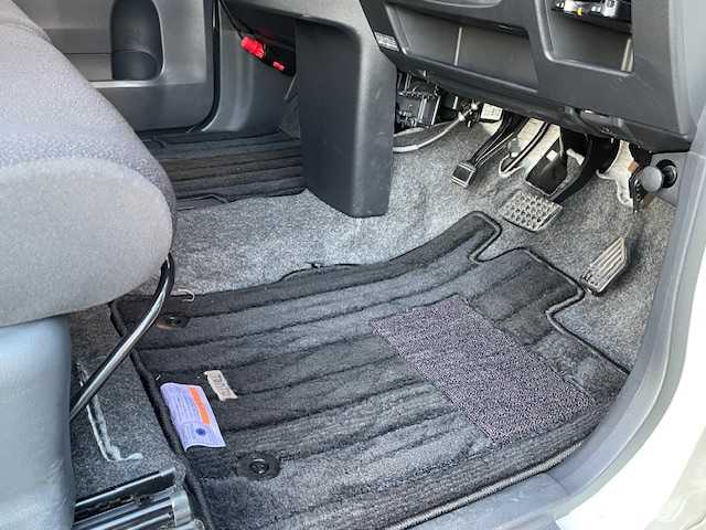 ダイハツ タント カスタム X SA 静岡県 2014(平26)年 10.1万km パール 登録時走行距離１００６３３ｋｍ/プッシュスタート/パワーステアリング/パワーウインドウ/AAC/Bluetooth接続/ETC/バックカメラ/SDナビ/ワンセグ/純正フロアマット/フルフラットシート/ベンチシート/両側パワースライドドア/純正アルミホイール/ホイールABS/横滑り防止装置/盗難防止装置/オートライト/LEDヘッドライト/フォグランプ/純正ドアバイザー/DVD/SD・AM/FM/TV/Bluetooth接続/AUX/iPad