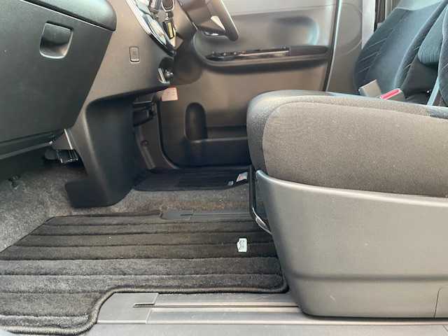 ダイハツ タント カスタム X SA 静岡県 2014(平26)年 10.1万km パール 登録時走行距離１００６３３ｋｍ/プッシュスタート/パワーステアリング/パワーウインドウ/AAC/Bluetooth接続/ETC/バックカメラ/SDナビ/ワンセグ/純正フロアマット/フルフラットシート/ベンチシート/両側パワースライドドア/純正アルミホイール/ホイールABS/横滑り防止装置/盗難防止装置/オートライト/LEDヘッドライト/フォグランプ/純正ドアバイザー/DVD/SD・AM/FM/TV/Bluetooth接続/AUX/iPad