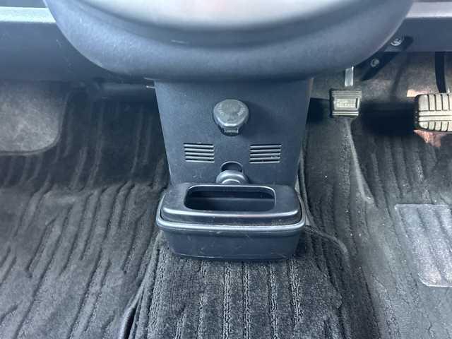 三菱 ｅＫワゴン G 富山県 2012(平24)年 8.3万km ラズベリーレッド ワンオーナー/キーレスエントリー/ETC/純正CDプレーヤー/シートヒーター/フォグランプ/電動格納ミラー/フロアマット/純正ドアバイザー/ヘッドライトレベライザー/Wエアバッグ/社外AWスタッドレス車載(155/65R13)/保証書・取説/スペアキー