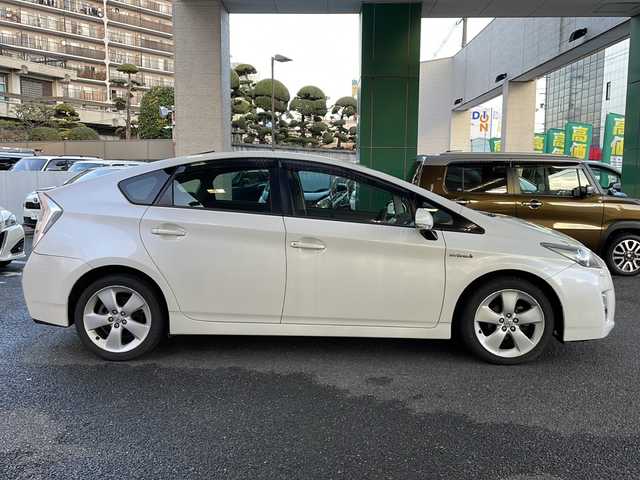 トヨタ プリウス S ツーリングセレクション 大阪府 2009(平21)年 8.7万km ホワイトパールクリスタルシャイン 純正ナビ/バックカメラ/ドライブレコーダー/ワンセグテレビ/純正アルミホイール/純正フロアマット/スペアキー/プッシュスタート/ETC/カーテンエアバッグ/ドアバイザー