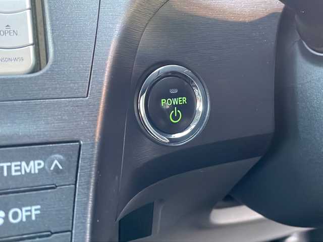 トヨタ プリウス S ツーリングセレクション 大阪府 2009(平21)年 8.7万km ホワイトパールクリスタルシャイン 純正ナビ/バックカメラ/ドライブレコーダー/ワンセグテレビ/純正アルミホイール/純正フロアマット/スペアキー/プッシュスタート/ETC/カーテンエアバッグ/ドアバイザー