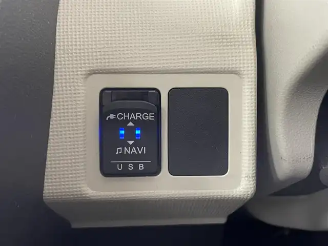 ダイハツ ムーヴ キャンバス G メイクアップ リミテッド　SAⅢ 埼玉県 2019(平31)年 2.8万km パールホワイトⅢ/ナチュラルベージュマイカメタリック 2トーン 純正ナビ　全方位　両側電動　ＥＴＣ　ＬＥＤ　アイドリングストップ　スマートキー　フルセグＴＶ　ドライブレコーダー　ベンチシート　フルフラット　衝突被害軽減　ＣＤ／ＤＶＤ