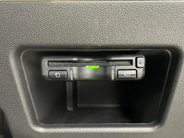 ダイハツ ムーヴ キャンバス G メイクアップ リミテッド　SAⅢ 埼玉県 2019(平31)年 2.8万km パールホワイトⅢ/ナチュラルベージュマイカメタリック 2トーン 純正ナビ　全方位　両側電動　ＥＴＣ　ＬＥＤ　アイドリングストップ　スマートキー　フルセグＴＶ　ドライブレコーダー　ベンチシート　フルフラット　衝突被害軽減　ＣＤ／ＤＶＤ