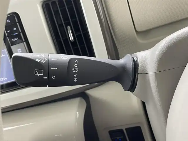 ダイハツ ムーヴ キャンバス G メイクアップ リミテッド　SAⅢ 埼玉県 2019(平31)年 2.8万km パールホワイトⅢ/ナチュラルベージュマイカメタリック 2トーン 純正ナビ　全方位　両側電動　ＥＴＣ　ＬＥＤ　アイドリングストップ　スマートキー　フルセグＴＶ　ドライブレコーダー　ベンチシート　フルフラット　衝突被害軽減　ＣＤ／ＤＶＤ