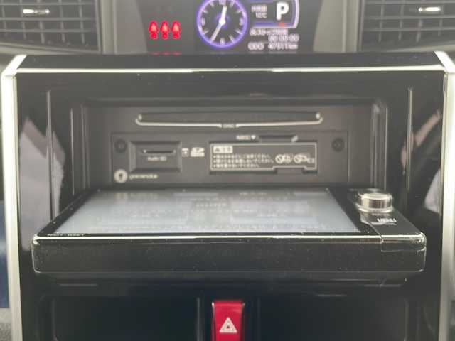 トヨタ ルーミー カスタムG S 島根県 2017(平29)年 4.8万km フレッシュグリーンメタリック 純正7インチSDナビゲーション(NSZT-W66T)/フルセグ BT SD CD DVD/全方位カメラ/クルーズコントロール/ビルトインETC/両側パワースライドドア/LEDヘッドライト/AUTOライト/フォグライト/後席サイドサンシェード/ISOFIX/純正14インチアルミホイール