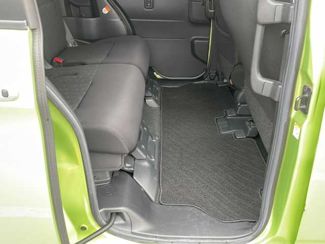 トヨタ ルーミー カスタムG S 島根県 2017(平29)年 4.8万km フレッシュグリーンメタリック 純正7インチSDナビゲーション(NSZT-W66T)/フルセグ BT SD CD DVD/全方位カメラ/クルーズコントロール/ビルトインETC/両側パワースライドドア/LEDヘッドライト/AUTOライト/フォグライト/後席サイドサンシェード/ISOFIX/純正14インチアルミホイール