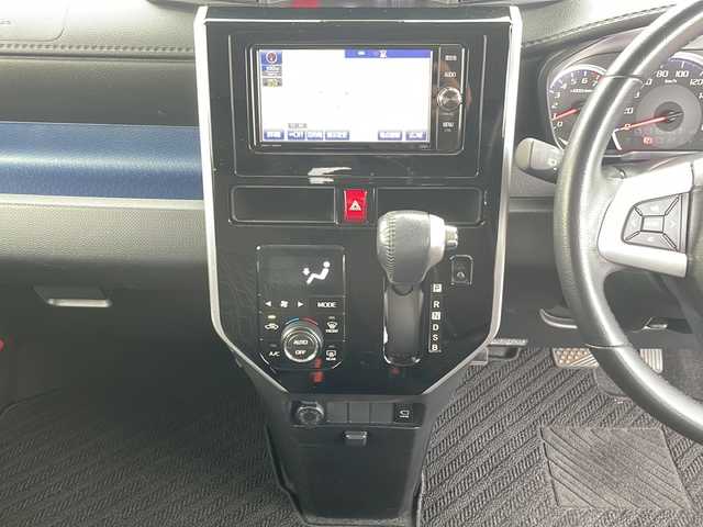 トヨタ ルーミー カスタムG S 島根県 2017(平29)年 4.8万km フレッシュグリーンメタリック 純正7インチSDナビゲーション(NSZT-W66T)/フルセグ BT SD CD DVD/全方位カメラ/クルーズコントロール/ビルトインETC/両側パワースライドドア/LEDヘッドライト/AUTOライト/フォグライト/後席サイドサンシェード/ISOFIX/純正14インチアルミホイール