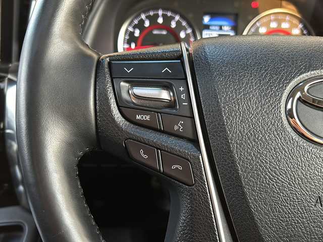 トヨタ アルファード S Cパッケージ 静岡県 2019(平31)年 9.8万km ブラック 純正ナビ/AM/FM/CD/DVD/フルセグTV/SD/Bluetooth/主要装備/・ドライブレコーダー　/・レーダークルーズコントロール　/・バックカメラ　/・ＥＴＣ　/・コーナーセンサー　/・シートヒーター　/・エアシート　/・パワーシート　/・両側パワースライドドア　/・スマートキー　/・レザーシート/・ハンドルヒーター/・シートメモリー/・オットマン/・サンルーフ/・レーンキープ/・衝突軽減システム/・横滑り防止装置/・オートハイビーム/・オートライト/・LEDヘッドライト/・フォグランプ/・プッシュスタート/・純正アルミホイール/・純正フロアマット/・オートホールド/・スペアキー/・カーテンエアバック/・SOSコール/・ステアリングリモコン