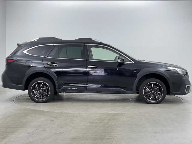 スバル アウトバック リミテッドEX 道央・札幌 2022(令4)年 3.3万km クリスタルブラックシリカ ・4WD/・純正ナビ(BT＆フルセグTV＆USB＆AUX)/・バックカメラ/・パワーバックドア/・harman kardonサラウンド/・黒レザー/・シートメモリ/・シートヒーター/・パワーシート/・アイサイト/・プリクラッシュブレーキ/・レーンキープアシスト/・レーダークルーズコントロール/・先行車発進お知らせ/・ブラインドスポット/・ステアリングヒーター/・LEDヘッドライト/・オートライト/・LEDフォグ/・スマートキー/・社外17インチアルミホイール