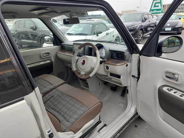 スズキ ラパン ＬＣ X 東京都 2024(令6)年 0.1万km フォーンベージュメタリック/アーバンブラウン 2トーン 衝突軽減システム/純正ディスプレイオーディオ　ナビなし/シートヒーター/フルセグ/ＣＤ/Bluetooth/バックカメラ/コーナーセンサー/LEDヘッドライト/オートライト/ETC/ステアリングスイッチ/スマートキー/プッシュスタート