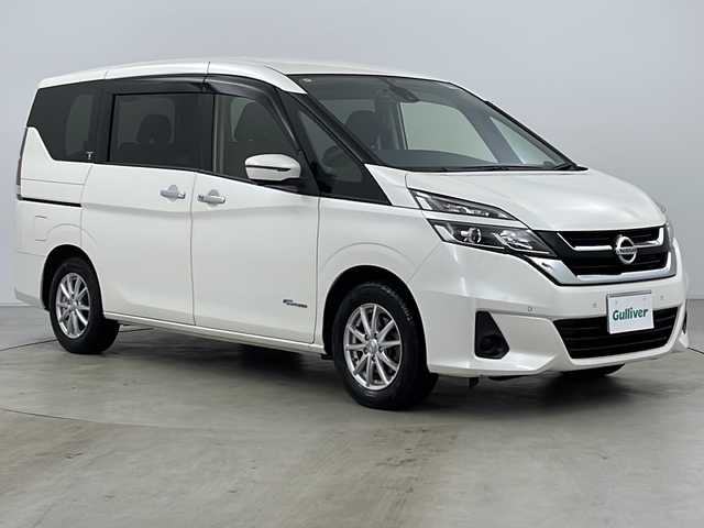 日産 セレナ X Vセレクション 道央・札幌 2017(平29)年 6.9万km ブリリアントホワイトパール ・ワンオーナー/・純正ナビTV&CD&DVD&SD&HDMI/・アラウンドビューモニター/・両側パワースライドドア/・衝突軽減ブレーキ/・クルーズコントロール/・前後コーナーセンサー/・純正フリップダウンモニター/・純正ドライブレコーダー/・ビルトインETC/・ステアリングスイッチ/・HIDヘッドライト/・オートライト/・スマートキー/・スペアキー/・アイドリングストップ/・プッシュスタート/・社外15インチAW