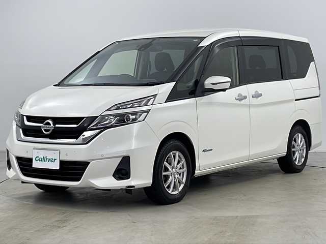 日産 セレナ X Vセレクション 道央・札幌 2017(平29)年 6.9万km ブリリアントホワイトパール ・ワンオーナー/・純正ナビTV&CD&DVD&SD&HDMI/・アラウンドビューモニター/・両側パワースライドドア/・衝突軽減ブレーキ/・クルーズコントロール/・前後コーナーセンサー/・純正フリップダウンモニター/・純正ドライブレコーダー/・ビルトインETC/・ステアリングスイッチ/・HIDヘッドライト/・オートライト/・スマートキー/・スペアキー/・アイドリングストップ/・プッシュスタート/・社外15インチAW