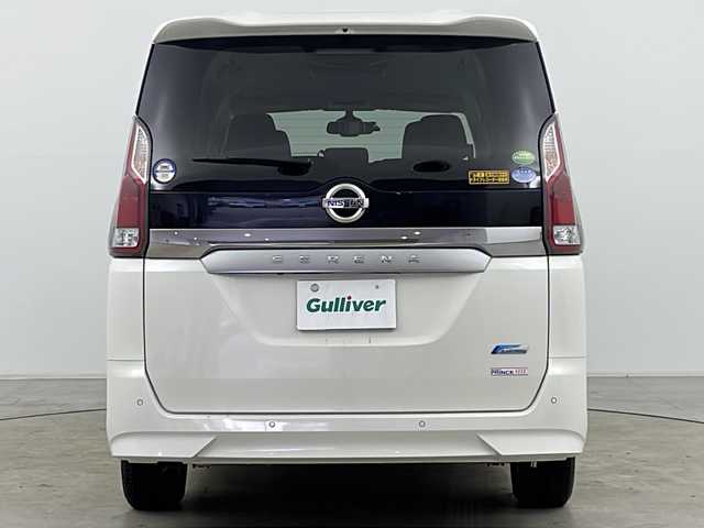 日産 セレナ X Vセレクション 道央・札幌 2017(平29)年 6.9万km ブリリアントホワイトパール ・ワンオーナー/・純正ナビTV&CD&DVD&SD&HDMI/・アラウンドビューモニター/・両側パワースライドドア/・衝突軽減ブレーキ/・クルーズコントロール/・前後コーナーセンサー/・純正フリップダウンモニター/・純正ドライブレコーダー/・ビルトインETC/・ステアリングスイッチ/・HIDヘッドライト/・オートライト/・スマートキー/・スペアキー/・アイドリングストップ/・プッシュスタート/・社外15インチAW