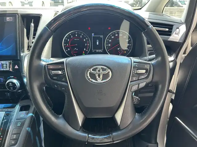 トヨタ アルファード S Cパッケージ 兵庫県 2019(令1)年 3.6万km ホワイトパールクリスタルシャイン アルパイン11インチメモリーナビ/（CD/DVD/BT/フルセグTV）/バックカメラ/12.8インチフリップダウンモニター/両側パワースライドドア/パワーバックドア/ハンドルヒーター/衝突軽減ブレーキ/レーンキーピングサポート/レーダークルーズコントロール/1列目/2列目パワーシート/前席シートヒーター/ベンチレーション/ETC/取扱説明書