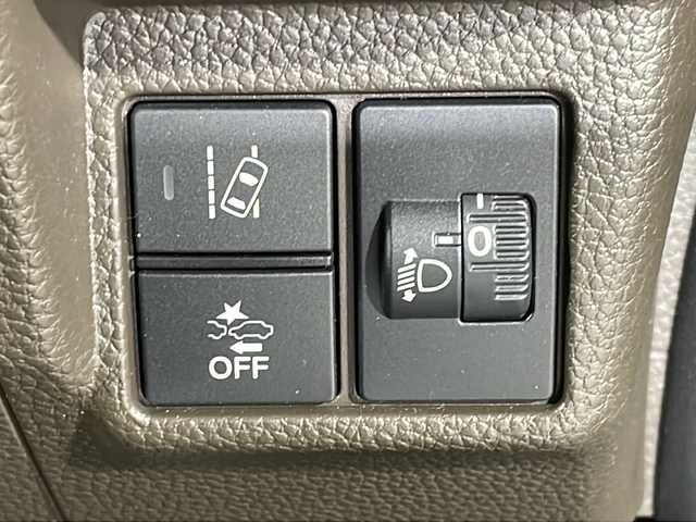 ホンダ Ｎ ＢＯＸ L ターボ 福岡県 2021(令3)年 2.2万km プラチナホワイトパール ・LEDヘッドライト/・コーナーセンサー/・ACC/・Bカメラ/・SDナビ/・シートヒーター（運転席・助手席）/・両側パワースライドドア/・パドルシフト/・レーンキープアシスト/・横滑り防止システム/・衝突軽減ブレーキシステム/・リアサンシェード