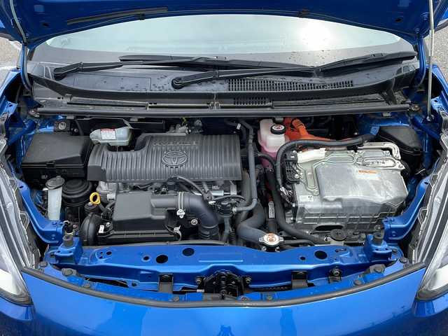 トヨタ シエンタ ハイブリッド G クエロ 新潟県 2019(令1)年 7.3万km コバルトブルーメタリック 純正メモリナビ/Bluetooth/フルセグ/前席シートヒーター/ステアリングヒーター/両側パワースライド/電各ミラー/バックモニター/コーナーセンサー/ETC/ドライブレコーダー/ステアリングスイッチ/純正フロアマット/スマートキー/オートマチックハイビーム/ハーフレザーシート/衝突軽減/レーンキープアシスト