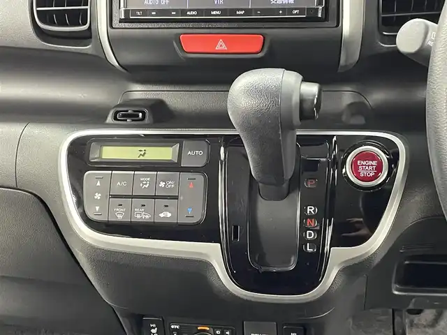 ホンダ Ｎ ＢＯＸ G SSパッケージ 熊本県 2017(平29)年 1.9万km プレミアムディープモカパール 社外ナビCN-RE03D（ＣＤ・ＤＶＤ・フルセグ・ＢＴ）/社外前後ドライブレコーダー　/バックカメラ　/ビルトインＥＴＣ　/両側パワースライドドア　/前席シートヒーター　/純正フロアマット/横滑り防止/電動格納ミラー/オートライト　/ＬＥＤヘッドライト　/スマートキー/プッシュスタート/保証書/取扱説明書