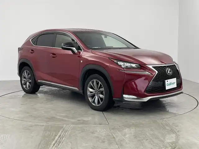 レクサス ＮＸ 200t Fスポーツ 愛知県 2015(平27)年 6.8万km レッドマイカクリスタルシャイン 三眼LEDヘッドライト/純正ナビ（フルセグ、CD、DVD、Bluetooth）/Bカメラ/ETC2.0/シートヒーター、エアシート（D+N)/ハンドルヒーター/パワーシート（D+N)/ドラレコ前方/本革シート/100V電源/パワーバックドア/オートライト/USB/電子パーキング/オートホールド/フォグライト/社外フロアマット/純正アルミホイール/スマートキー/横滑り防止装置