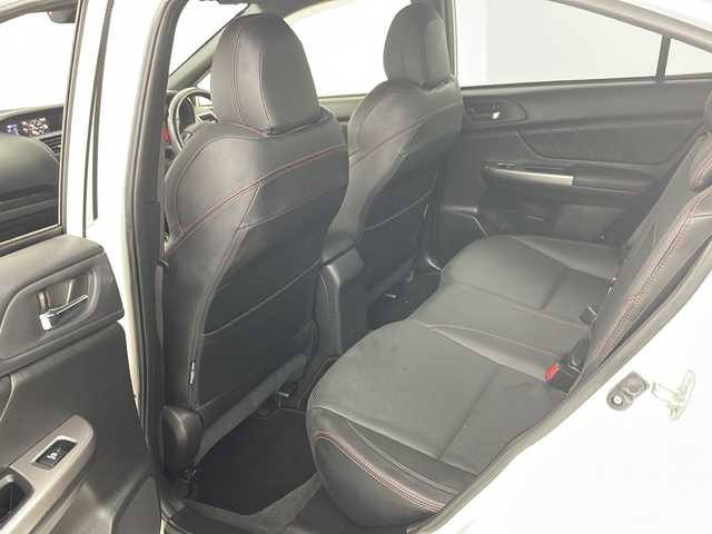 スバル ＷＲＸ Ｓ４ 2．0GT‐S アイサイト 道央・札幌 2015(平27)年 6.6万km クリスタルホワイトP ・4WD/・純正SDナビ&フルセグ&CD&DVD&HDMI&ipod&USB/・バックカメラ/・レーダークルーズコントロール/・衝突軽減ブレーキ/・レーンキープアシスト/・レザーシート/・メモリシート/・シートヒーター/・革巻きステアリング/・パドルシフト/・電動パーキング/・STIエアロ&リア&サイド/・ヘッドライトレベライザー/・オートライト/・LEDヘッドライト/・LEDフォグ/・ビルトインETC/・ヒルスタートアシスト/・SI-DRIVE/・スマートキー/・プッシュスタート/・横滑り防止