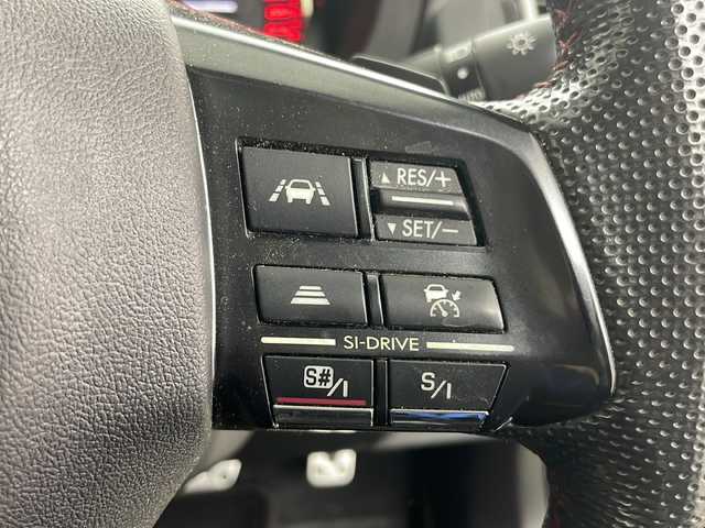スバル ＷＲＸ Ｓ４ 2．0GT‐S アイサイト 道央・札幌 2015(平27)年 6.6万km クリスタルホワイトP ・4WD/・純正SDナビ&フルセグ&CD&DVD&HDMI&ipod&USB/・バックカメラ/・レーダークルーズコントロール/・衝突軽減ブレーキ/・レーンキープアシスト/・レザーシート/・メモリシート/・シートヒーター/・革巻きステアリング/・パドルシフト/・電動パーキング/・STIエアロ&リア&サイド/・ヘッドライトレベライザー/・オートライト/・LEDヘッドライト/・LEDフォグ/・ビルトインETC/・ヒルスタートアシスト/・SI-DRIVE/・スマートキー/・プッシュスタート/・横滑り防止