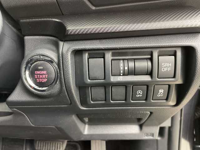 スバル インプレッサ スポーツ 1．6i－Lアイサイト 道央・札幌 2018(平30)年 5.8万km ダークグレーメタリック ・4WD/・禁煙車/・社外メモリナビ/・フルセグTV/CD/DVD/SD/USB/・Bluetooth接続/・バックカメラ/ETC/・追従式クルーズコントロール/・衝突被害軽減ブレーキ/・レーンキープアシスト/・前後ドライブレコーダー/・横滑り防止装置/・ヒルスタートアシスト/・LEDヘッドライト/オートライト/・プッシュスタート/スマートキー/・フォグランプ/・純正フロアマット/・パドルシフト