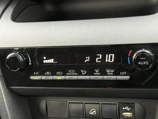 トヨタ ヤリスクロス ハイブリッド X 道南・函館 2021(令3)年 6.3万km グレイッシュブルー 純正ナビ/衝突軽減ブレーキ/夏冬タイヤ/純正エンジンスターター/バックカメラ/クルーズコントロール/コーナーセンサー/レーンキープアシスト/オートハイビーム/オートブレーキホールド/ドアバイザー