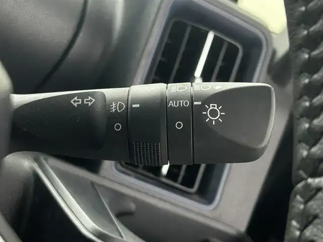 ダイハツ タント カスタム RS 埼玉県 2023(令5)年 1.8万km ブラックマイカメタリック ナビ　フルセグ　ETC　スマートアシスト　全方位カメラ　シートヒーター　両側パワスラ　LEDオートライト　コーナーセンサー　アイドリングストップ　純正AW15インチ　スペアキー　ドラレコ