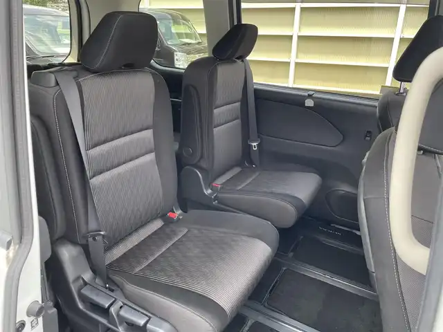 日産 セレナ e－パワー ハイウェイスター V 東京都 2020(令2)年 6.9万km ブリリアントホワイトパール 純正ナビ/アラウンドビュー/天吊モニター/エマージェンシーブレーキ/車線逸脱警報/ソナー/クルーズコントロール/ハンズフリーオートスライドドア/ＥＴＣ/ドライブレコーダー/ステアリングスイッチ