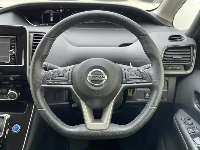 日産 セレナ e－パワー ハイウェイスター V 東京都 2020(令2)年 6.9万km ブリリアントホワイトパール 純正ナビ/アラウンドビュー/天吊モニター/エマージェンシーブレーキ/車線逸脱警報/ソナー/クルーズコントロール/ハンズフリーオートスライドドア/ＥＴＣ/ドライブレコーダー/ステアリングスイッチ