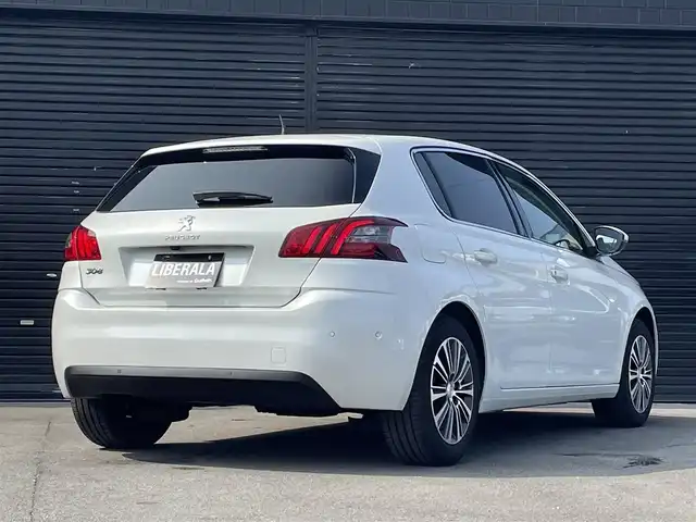 プジョー ３０８ ロードトリップ ブルーHDi 三重県 2021(令3)年 1万km パール ＡＣＣ/デジタルメーター/アクティブセーフティブレーキ/レーンキープアシスト/バックカメラ/専用アルカンターラシート /アップルカープレイ/アンドロイドオート/専用フロアマット/前後ドライブレコーダー/社外レーダー/パドルシフト