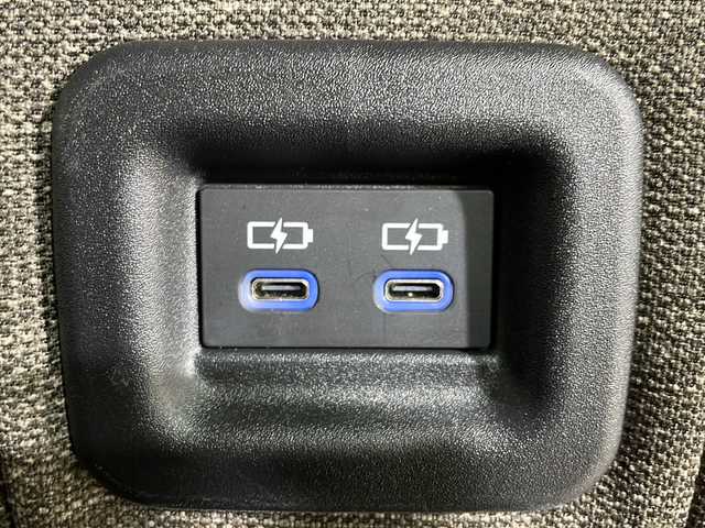 トヨタ シエンタ Z 福岡県 2023(令5)年 1.3万km アーバンカーキ モデリスタエアロ/モデリスタ15インチアルミホイール/純正ディスプレイナビゲーション/フルセグテレビ/バックカメラ/両側パワースライドドア/ブランドスポットモニター/オートハイビーム/レーダークルーズコントロール/オートドアミラー/ETC2.0/リアサンシェード/スマートキー/プッシュスタートエンジン/リアサーキュレーター/LEDヘッドライト
