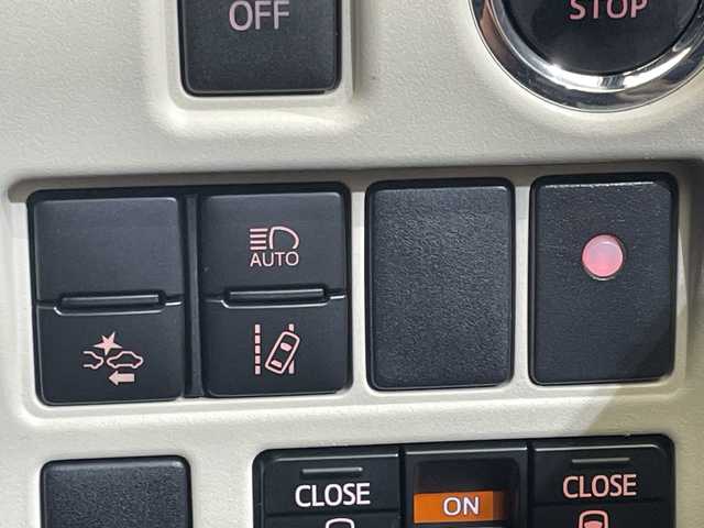 トヨタ ノア Si ダブルバイビーⅡ 愛媛県 2019(平31)年 7.6万km ホワイトパールクリスタルシャイン 純正9インチメモリナビ/(CD/DVD/BT/フルセグTV)/純正フリップダウンモニター/バックカメラ/両側パワースライドドア/ハーフレザーシート/スマートキー/プッシュスタート/ETC/電格ミラー/ウィンカーミラー/オートライト/フォグランプ/LEDヘッドライト/クルーズコントロール/クリアランスソナー/ドライブレコーダー/ステアリングスイッチ/革巻きステリング/純正16インチアルミホイール/ドアバイザー/純正フロアマット