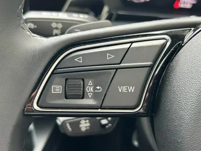 アウディ アウディ Ａ３ SB 30TFSI アドバンスド 茨城県 2025(令7)年 0.3万km グレイシアホワイトメタリック ワンオーナー/純正ナビ/・Applecarplay/・バックカメラ/・フルセグTV/パーキングアシスト/純正ドラレコ前後/アイドリングストップ/クルーズコントロール/シートヒーターD＋N席/パワーシートD＋N席/レーンキープアシスト/オートマチックハイビーム/置くだけ充電器/ETC2.0
