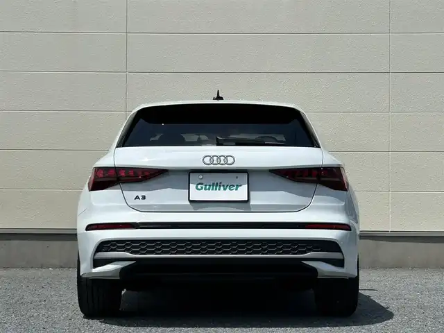 アウディ アウディ Ａ３ SB 30TFSI アドバンスド 茨城県 2025(令7)年 0.3万km グレイシアホワイトメタリック ワンオーナー/純正ナビ/・Applecarplay/・バックカメラ/・フルセグTV/パーキングアシスト/純正ドラレコ前後/アイドリングストップ/クルーズコントロール/シートヒーターD＋N席/パワーシートD＋N席/レーンキープアシスト/オートマチックハイビーム/置くだけ充電器/ETC2.0
