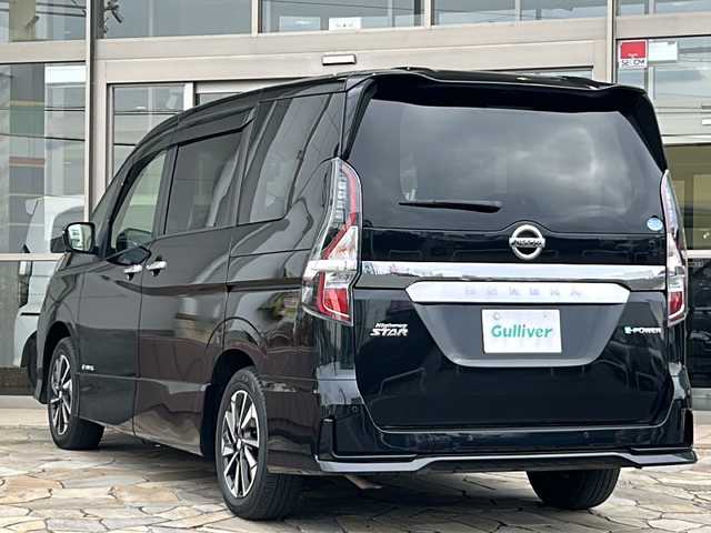 日産 セレナ e－パワー ハイウェイスター V 静岡県 2021(令3)年 1.7万km ダイヤモンドブラック 純正ナビ/・FM/AM/・Bluetooth/・CD/DVD/・SD/フルセグTV/主要装備/・プロパイロット/・後席フリップダウンモニター/・アラウンドビューモニター/・デジタルインナーミラー/・両側パワスラ/・エマージェンシーブレーキ/・サイドカーテンエアバッグ/・ドラレコ/・運転席+助手席シートヒーター/・後席エアコン/・ステアリングヒーター